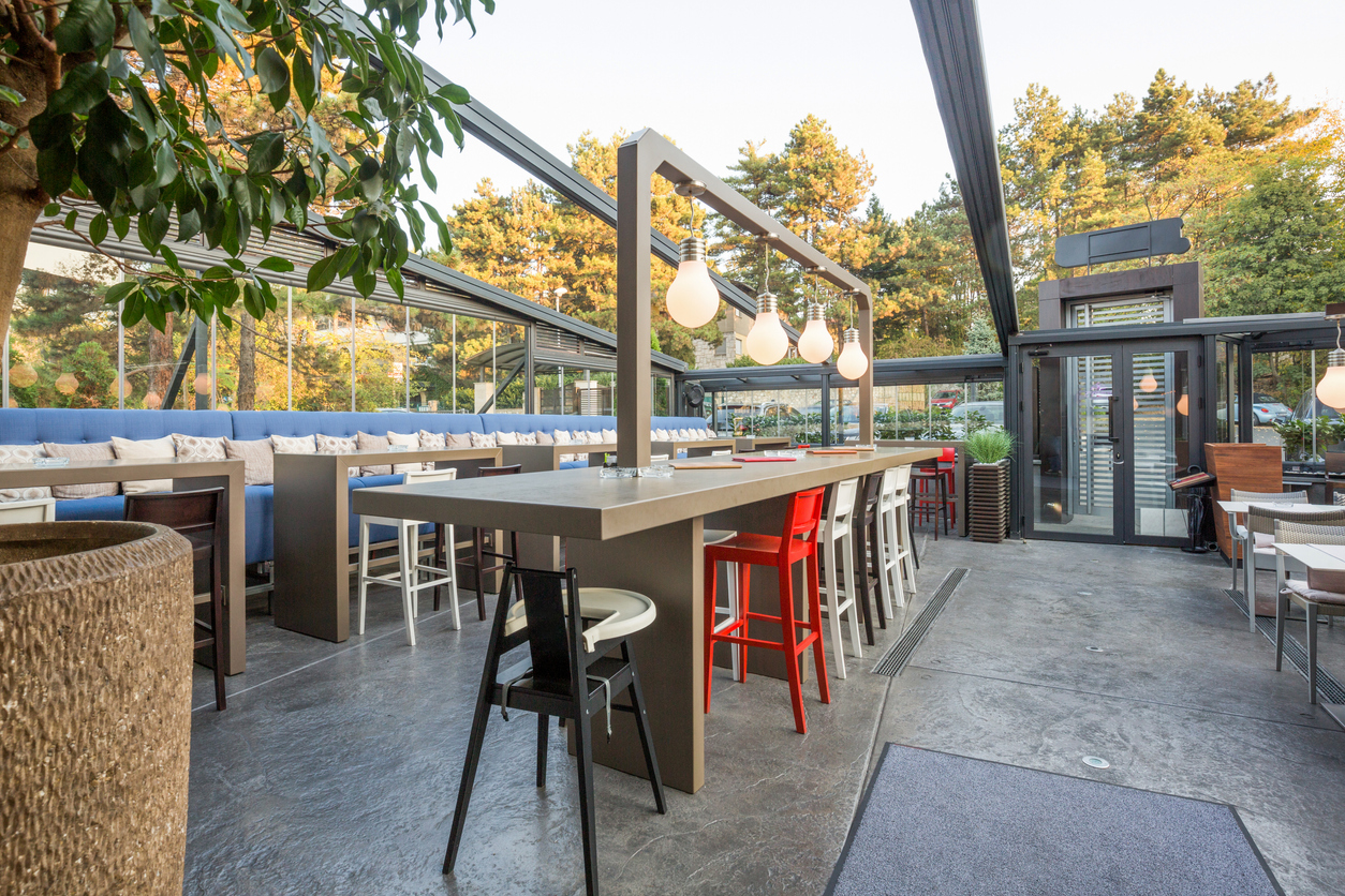 Restaurant with large open garden interior